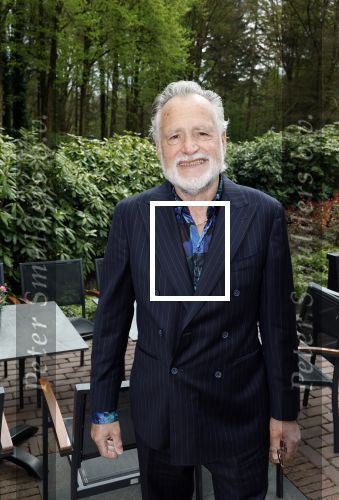 Renkum 21 april 2025
Ronnie Tober 80 jaar . Hij geeft feest in restaurant Campman in Renkum . Zijn partner Jan Jochems is natuurlijk aanwezig . George Baker met zijn vrouw Blanche
