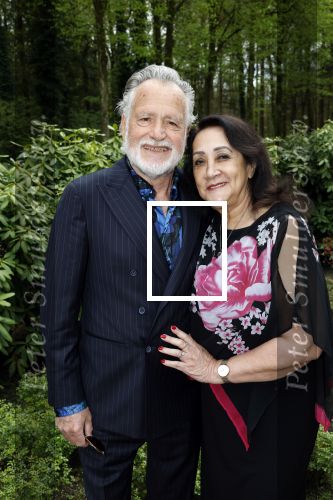 Renkum 21 april 2025
Ronnie Tober 80 jaar . Hij geeft feest in restaurant Campman in Renkum . Zijn partner Jan Jochems is natuurlijk aanwezig . George Baker met zijn vrouw Blanche