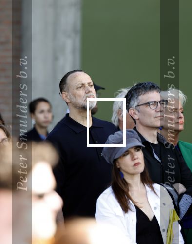Rotterdam 15 mei 2025
Koningin MÃ¡xima opent Fenix, het kunstmuseum over migratie in Rotterdam. Het museum is gevestigd in een gerestaureerde monumentale loods uit 1923 die staat op de kade van vertrek en aankomst, de plek waar miljoenen mensen een nieuw leven zijn begonnen. Hugo Borst