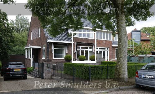 Amstelveen  28 mei 2025
Johnny Heitinga heeft een nieuw huis gekocht aan de Amstel wat nu verbouwd wordt . Humberto Tan is zijn buurman .