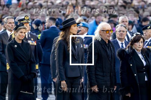 Amsterdam 4 mei 2025
Dodenherdenking op de dam met Koning Willem Alexander en Koningin Maxima . Iris Hond met haar vader.