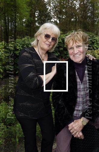 Renkum 21 april 2025
Ronnie Tober 80 jaar . Hij geeft feest in restaurant Campman in Renkum . Zijn partner Jan Jochems is natuurlijk aanwezig . Jacques Herb kwam met zijn vrouw Diny