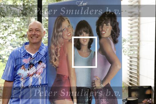 Hilversum 24 mei 2025
Presentatie nieuwe LP Luv bij de wisseloord studio\'s . Marga Scheide en Jose Hoebee krijgen de eerste plaat uit handen van de dochters van Hans v Hemert. LUV Fans
