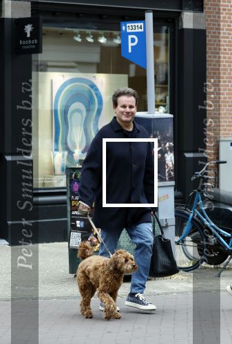 Amsterdam 6 mei 2025
Leco v Zadelhoff met zijn hond in Amsterdam zuid
