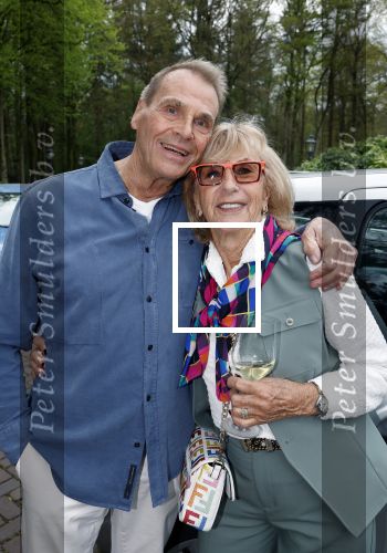 Renkum 21 april 2025
Ronnie Tober 80 jaar . Hij geeft feest in restaurant Campman in Renkum . Zijn partner Jan Jochems is natuurlijk aanwezig . Loekie Kalis en Joop OOnk