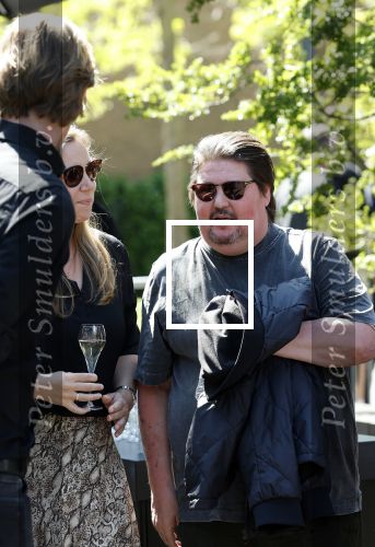Zwolle 1 mei 2025
Herdenkingsdienst Jonnie Boer bij de Librije . Martijn Krabbe kwam met zijn vrouw Deborah