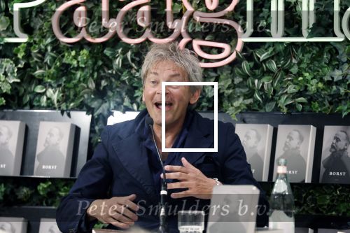 Den Haag 23 april 2025
Boekpresentatie Hugo Borst bij Paagman . Matthijs v Nieuwkerk  interviewde Hugo.