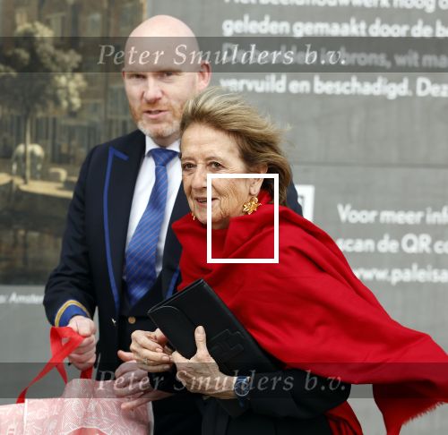 Amsterdam 4 mei 2025
Dodenherdenking op de dam met Koning Willem Alexander en Koningin Maxima . Maria del Carmen Cerruti. de moeder van koningin Maxima arriveert bij het paleis