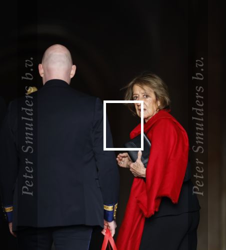 Amsterdam 4 mei 2025
Dodenherdenking op de dam met Koning Willem Alexander en Koningin Maxima . Maria del Carmen Cerruti. de moeder van koningin Maxima arriveert bij het paleis