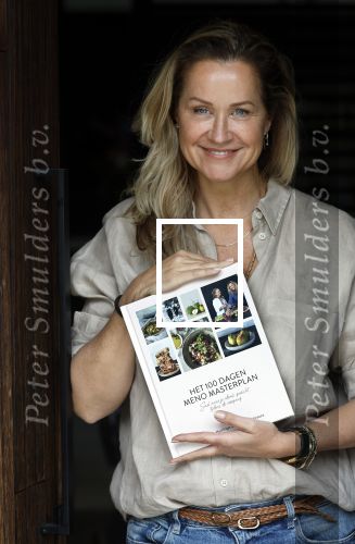 Muiden 17 april 2025
Paulien Huizinga met haar nieuwe boek