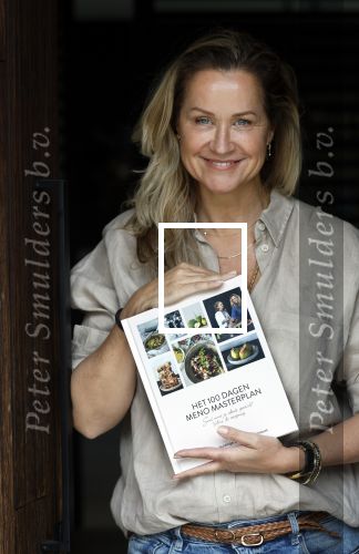 Muiden 17 april 2025
Paulien Huizinga met haar nieuwe boek