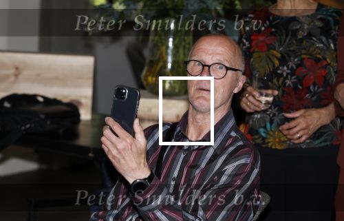 Renkum 21 april 2025
Ronnie Tober 80 jaar . Hij geeft feest in restaurant Campman in Renkum . Zijn partner Jan Jochems is natuurlijk aanwezig . Pedro v Raamsdonk