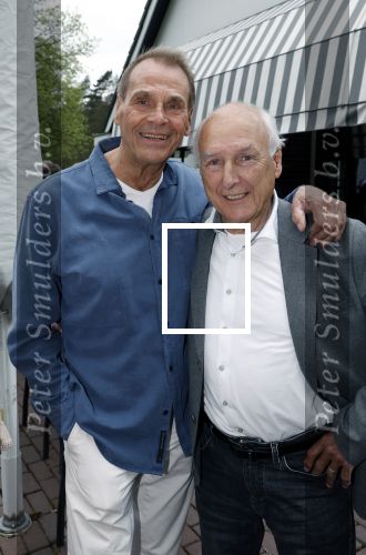 Renkum 21 april 2025
Ronnie Tober 80 jaar . Hij geeft feest in restaurant Campman in Renkum . Zijn partner Jan Jochems is natuurlijk aanwezig . Peter Koelewijn en Joop Oonk