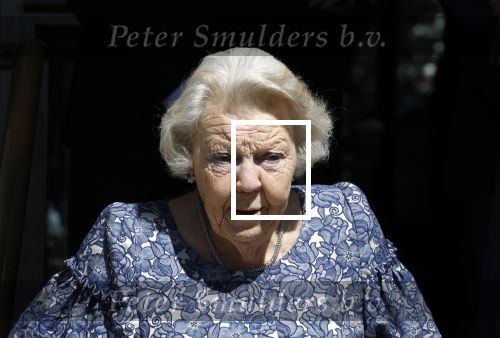 Amsterdam 20 mei 2025
Prinses Beatrix opent Art Zuid in Amsterdam zuid. Prinses Beatrix loopt met 2 wandelstokken .