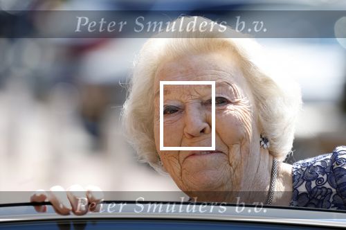Amsterdam 20 mei 2025
Prinses Beatrix opent Art Zuid in Amsterdam zuid. Prinses Beatrix loopt met 2 wandelstokken .