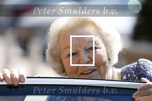 Amsterdam 20 mei 2025
Prinses Beatrix opent Art Zuid in Amsterdam zuid. Prinses Beatrix loopt met 2 wandelstokken .