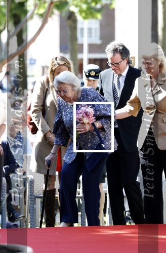 Amsterdam 20 mei 2025
Prinses Beatrix opent Art Zuid in Amsterdam zuid. Prinses Beatrix loopt met 2 wandelstokken .