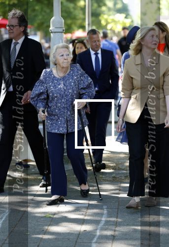 Amsterdam 20 mei 2025
Prinses Beatrix opent Art Zuid in Amsterdam zuid. Prinses Beatrix loopt met 2 wandelstokken .