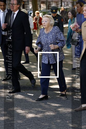 Amsterdam 20 mei 2025
Prinses Beatrix opent Art Zuid in Amsterdam zuid. Prinses Beatrix loopt met 2 wandelstokken .