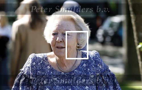 Amsterdam 20 mei 2025
Prinses Beatrix opent Art Zuid in Amsterdam zuid. Prinses Beatrix loopt met 2 wandelstokken .
