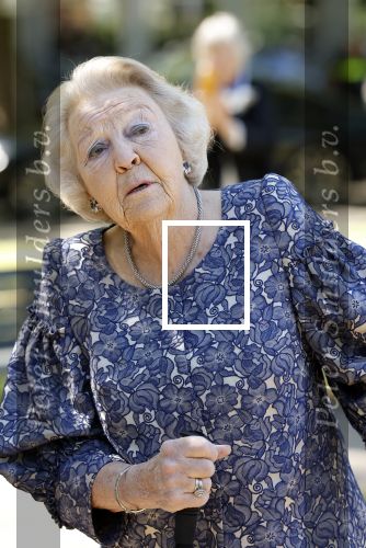 Amsterdam 20 mei 2025
Prinses Beatrix opent Art Zuid in Amsterdam zuid. Prinses Beatrix loopt met 2 wandelstokken .