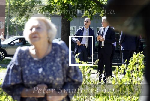 Amsterdam 20 mei 2025
Prinses Beatrix opent Art Zuid in Amsterdam zuid. Prinses Beatrix loopt met 2 wandelstokken .