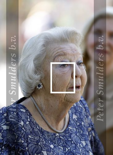 Amsterdam 20 mei 2025
Prinses Beatrix opent Art Zuid in Amsterdam zuid. Prinses Beatrix loopt met 2 wandelstokken .