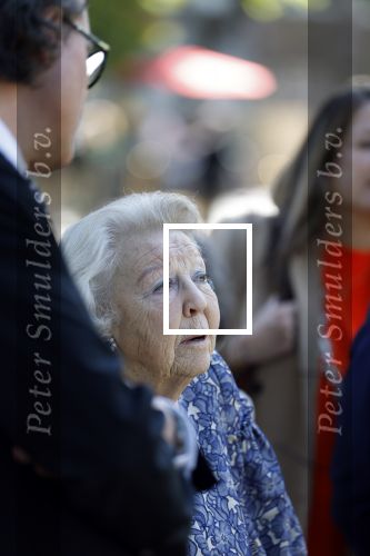 Amsterdam 20 mei 2025
Prinses Beatrix opent Art Zuid in Amsterdam zuid. Prinses Beatrix loopt met 2 wandelstokken .