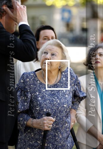 Amsterdam 20 mei 2025
Prinses Beatrix opent Art Zuid in Amsterdam zuid. Prinses Beatrix loopt met 2 wandelstokken .
