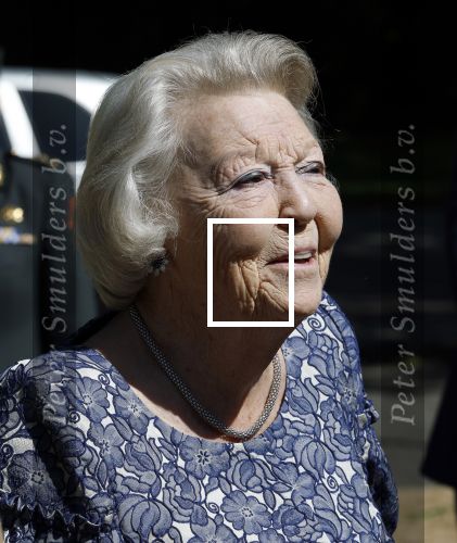 Amsterdam 20 mei 2025
Prinses Beatrix opent Art Zuid in Amsterdam zuid. Prinses Beatrix loopt met 2 wandelstokken .
