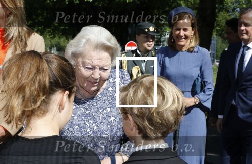 Amsterdam 20 mei 2025
Prinses Beatrix opent Art Zuid in Amsterdam zuid. Prinses Beatrix loopt met 2 wandelstokken .
