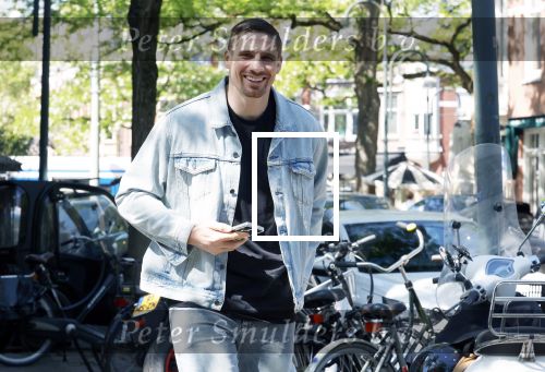 Amsterdam 9 mei 2025
Rico Verhoeven op de cornelis schuytstraat