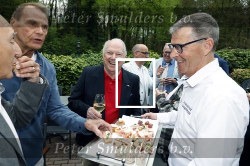 Renkum 21 april 2025
Ronnie Tober 80 jaar . Hij geeft feest in restaurant Campman in Renkum . Zijn partner Jan Jochems is natuurlijk aanwezig . Ronnie Tober en Peter koelewijn