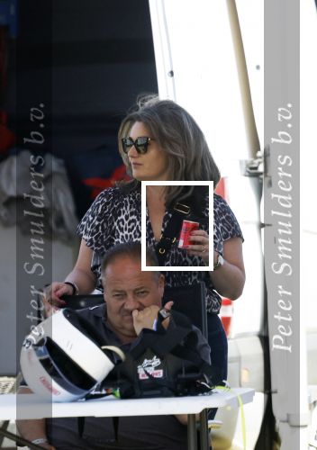 Maria Hoop 10 mei 2025
Sieneke met haar nieuwe vriend Barry Maessen en haar zoontje Dani bij autospeedway wedstrijden in Maria Hoop .