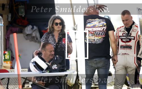Maria Hoop 10 mei 2025
Sieneke met haar nieuwe vriend Barry Maessen en haar zoontje Dani bij autospeedway wedstrijden in Maria Hoop .