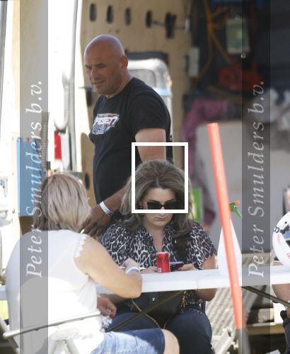 Maria Hoop 10 mei 2025
Sieneke met haar nieuwe vriend Barry Maessen en haar zoontje Dani bij autospeedway wedstrijden in Maria Hoop .