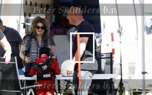 Maria Hoop 10 mei 2025
Sieneke met haar nieuwe vriend Barry Maessen en haar zoontje Dani bij autospeedway wedstrijden in Maria Hoop .