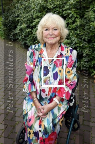 Renkum 21 april 2025
Ronnie Tober 80 jaar . Hij geeft feest in restaurant Campman in Renkum . Zijn partner Jan Jochems is natuurlijk aanwezig . Tineke de Nooij