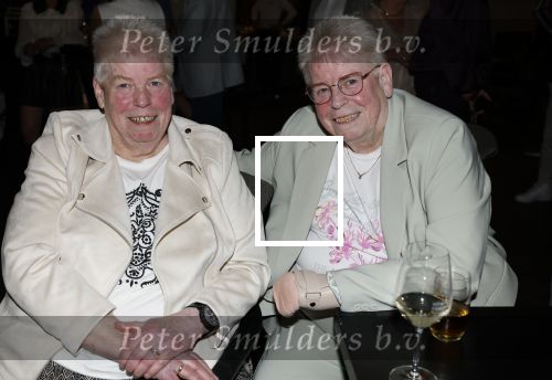 Renkum 21 april 2025
Ronnie Tober 80 jaar . Hij geeft feest in restaurant Campman in Renkum . Zijn partner Jan Jochems is natuurlijk aanwezig . Tonny Broeze en partner