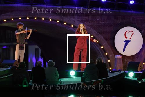 Amsterdam 5 mei 2026
5 mei Concert op de Amstel voor bevrijdingsdag . Koning Willem Alexander en Koningin Maxima zijn aanwezig .
Tineke Schouten en Splinter Chabot presenteren het . De artiesten die opterden zijn Roxeanne Hazes Acda en de Munnik Miss Envy Peru Edsilia Rombley Rolf Sanches en Fleur Raateland . Jamai Looman is dirigent .