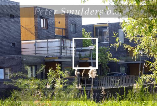 Almere 9 mei 2026
Ali B bij zijn huis een paar dagen na de uitspraak . Hij geniet lekker van het zonnetje
