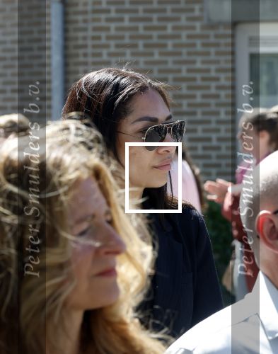 s Gravenzande 1 mei 2026
Begrafenis Jade Kops . Koningin Maxima heeft een mooi bloemstuk gestuurd / April darby met partner