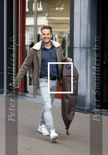 Amsterdam 11 mei 2026
Aran Bade heeft bij Oger op de pc hooftstraat zijn kleding opgehaald voor het songfestival .