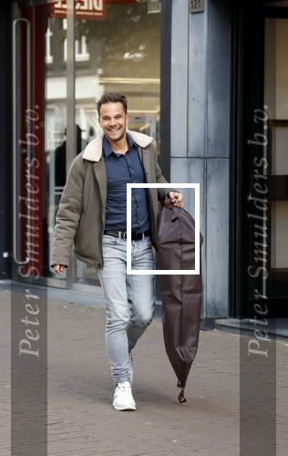 Amsterdam 11 mei 2026
Aran Bade heeft bij Oger op de pc hooftstraat zijn kleding opgehaald voor het songfestival .