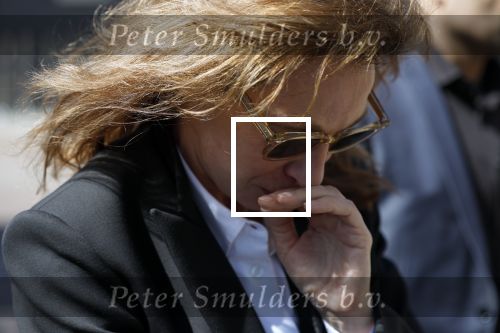s Gravenzande 1 mei 2026
Begrafenis Jade Kops . Koningin Maxima heeft een mooi bloemstuk gestuurd . Astrid Holleeder