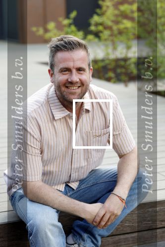 Hoenderloo 7 mei 2026
Perspresentatie cast musical We zijn toch familie -. De cast bestaat uit : Paul de Leeuw, Annick Boer, Bart van Veldhoven, Martijn Kardol en RenÃ©e de Gruijl