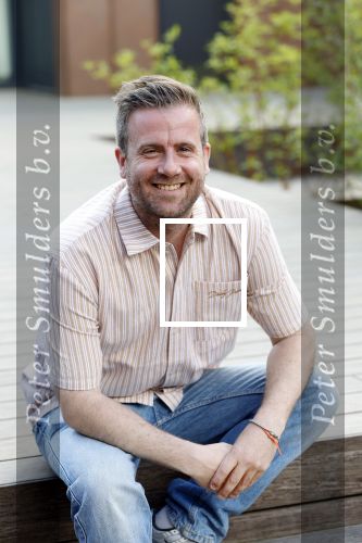 Hoenderloo 7 mei 2026
Perspresentatie cast musical We zijn toch familie -. De cast bestaat uit : Paul de Leeuw, Annick Boer, Bart van Veldhoven, Martijn Kardol en RenÃ©e de Gruijl
