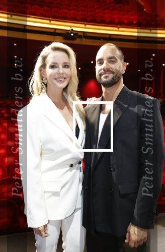 Amsterdam 11 mei 2026
Castpresentatie nieuwe versie musical Cabaret in het deLaMar theater -De cast bestaat oa uit : Hajo Bruins, Sylvia Poorta, Gaia Aikman, Chantal Janzen, Milan Sekeris, Freek Bartels,Marisa van Eyle en Valentijn Bernard