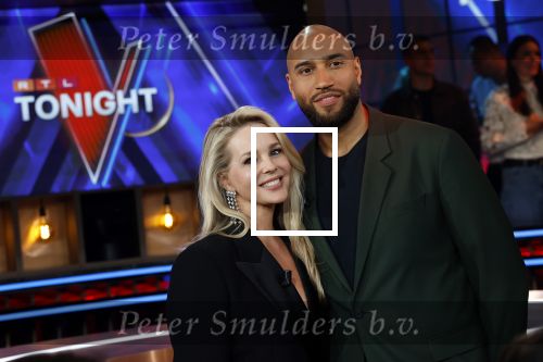 Hilversum 8 mei 2026
Finale van the Voice of Holland met Chantal janzen en Edson da Graca . De coaches zijn Suzen & freek Willie Wartaal Dinand Woesthoff en Ilse de Lange . de Finalisten Ruben Hillen Nieloefaar Bahadori Sanne v Assouw en Thijs Veldhuis . De bekendmaking was in RTL Tonight met Humberto Tan als presentator.