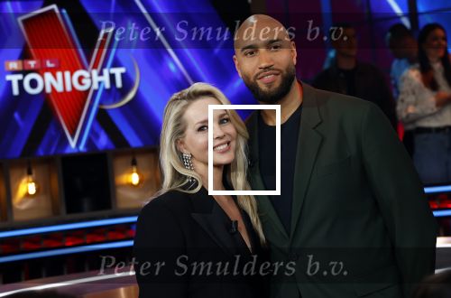 Hilversum 8 mei 2026
Finale van the Voice of Holland met Chantal janzen en Edson da Graca . De coaches zijn Suzen & freek Willie Wartaal Dinand Woesthoff en Ilse de Lange . de Finalisten Ruben Hillen Nieloefaar Bahadori Sanne v Assouw en Thijs Veldhuis . De bekendmaking was in RTL Tonight met Humberto Tan als presentator.